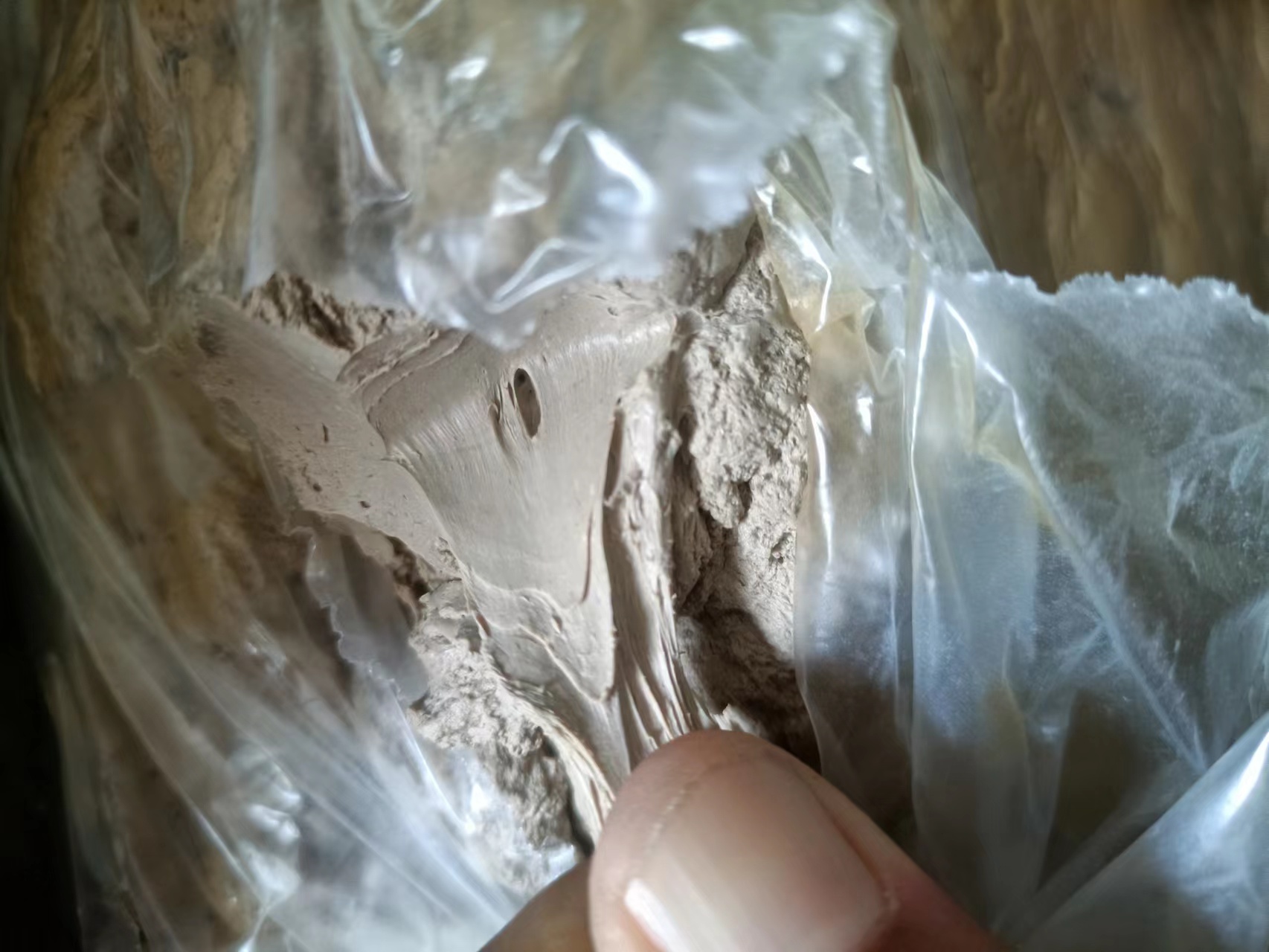 120×1.8/1.6米天然氣燒高檔琉璃瓦輥道窯生產(chǎn)線（日產(chǎn)50噸，素?zé)詿C合能耗75m3/噸產(chǎn)品）